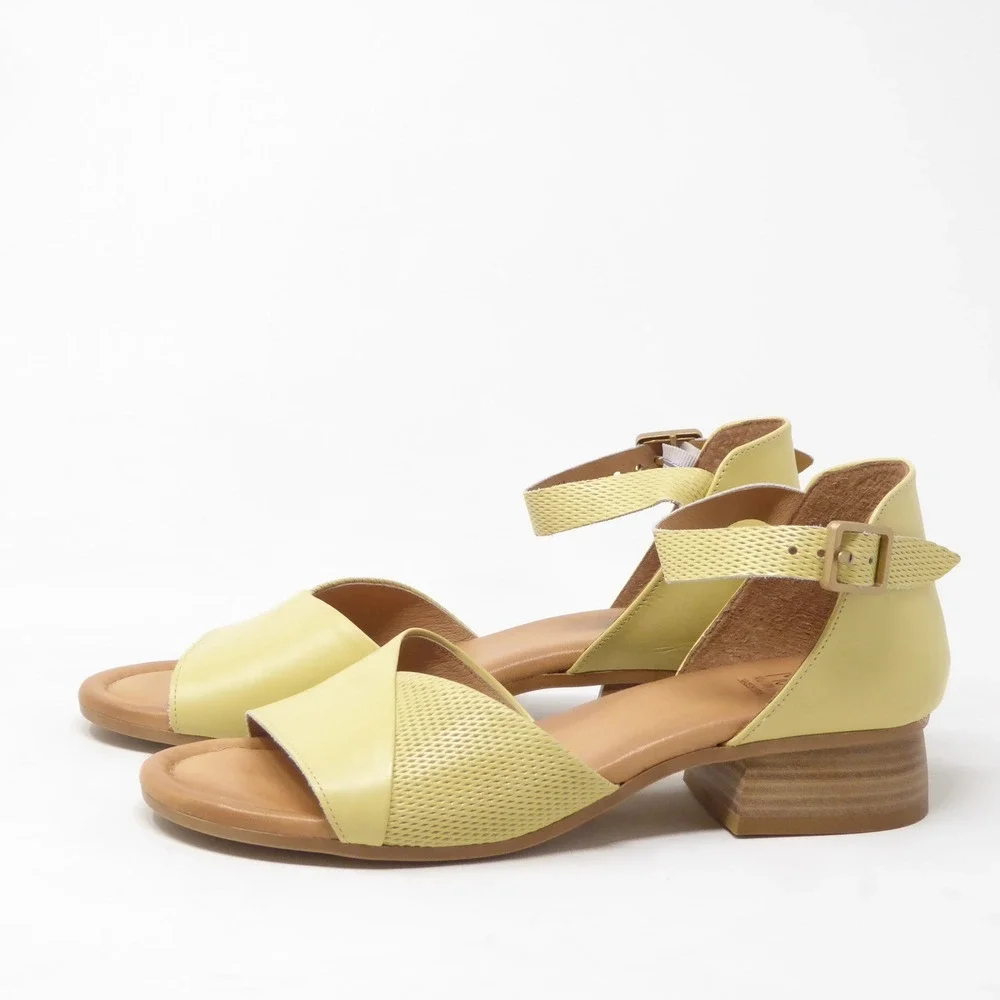 Miz Mooz Fionna Womens Sandals Yellow Leather Ankle Strap Size 41 / 9.5-10